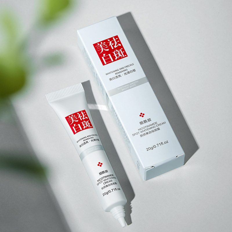 Çilleri Soldurur ve İyileştiri - Charcoal Whitening Paste incelemesi ve fiyatı